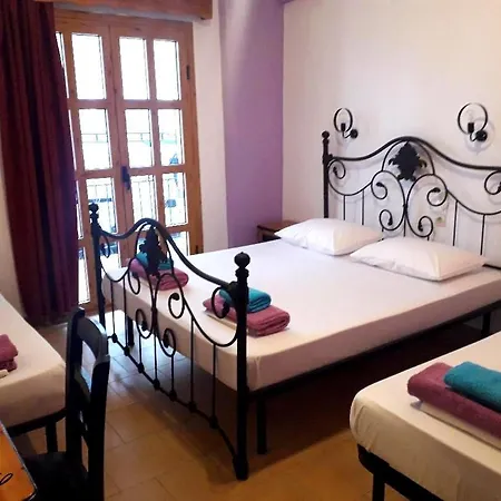 Evans 3* Skiathos Town